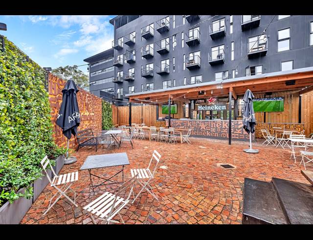 1 BEDROOM APARTMENT FOR SALE IN SANDOWN